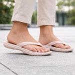 Sand�lia Crocs Crocband Flip 11033 Feminino - Foto 2