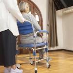 Cadeira De Banho E Higienica D60 Aluminio Com Coletor At� 150kg Dellamed - Foto 5