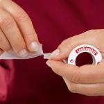 Fita Adesiva Leukoplast Skin Sensitive Para Peles Sens�veis 2,5cmx2,6m Bsn - Foto 3