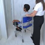 Cadeira Banho Higienica D45 Dobravel Desmontavel Aco At� 150kg Dellamed - Foto 15